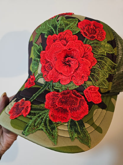 Camouflage Rose 🌹 Trucker