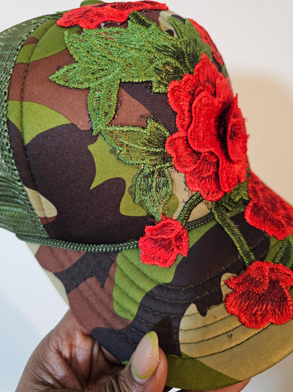 Camouflage Rose 🌹 Trucker