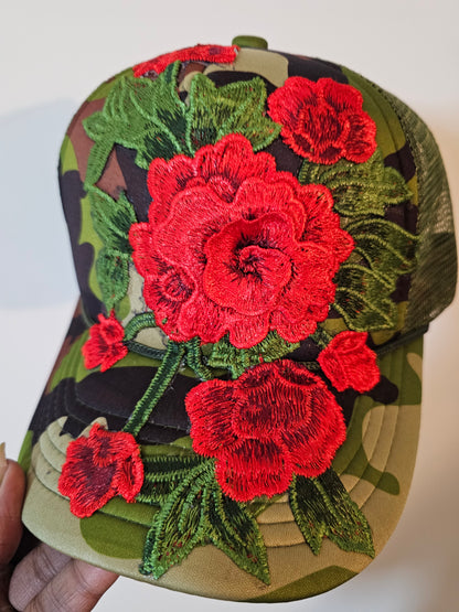 Camouflage Rose 🌹 Trucker